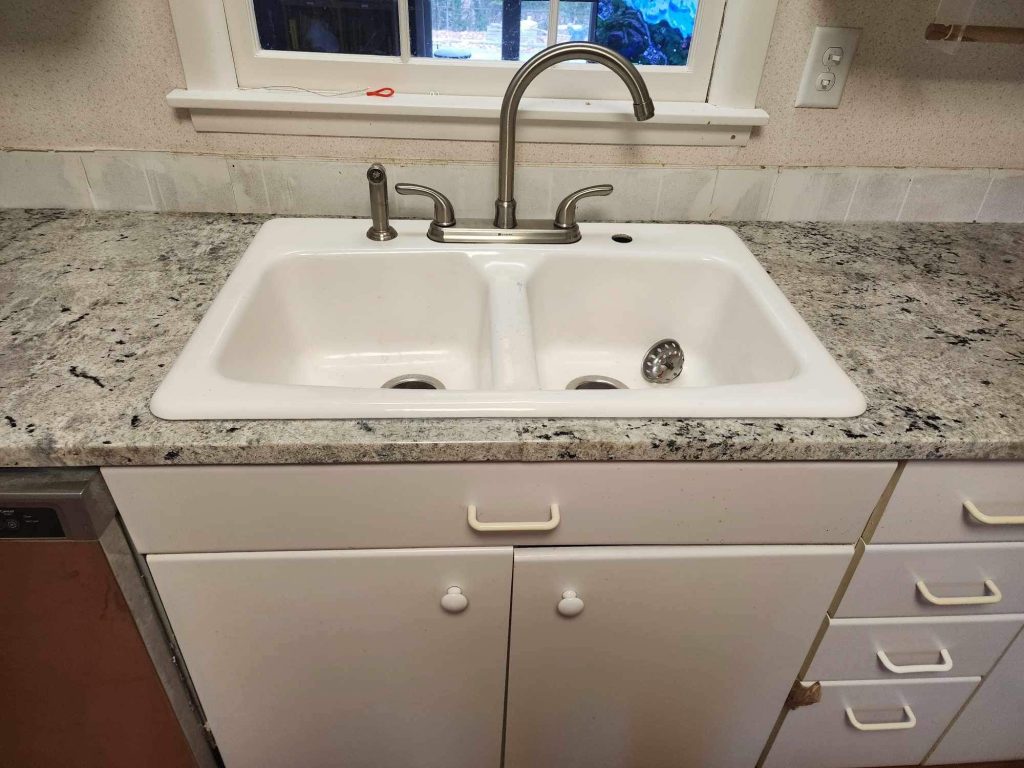 Colonial White Countertops Huntsville