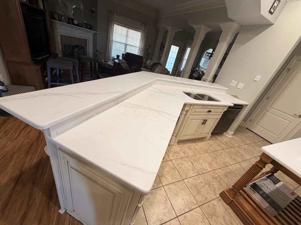 Calacatta Silverlight Quartz